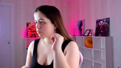 Snapshot of hotty_carmen chatting on January 10, 9:33 am Lexi online show from January 10, 9:33 am