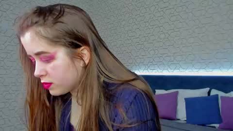 Snapshot of hotty_carmen chatting on January 13, 1:33 am Lexi online show from January 13, 1:33 am