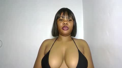 hotty_lora889 online show from February 4, 8:09 am