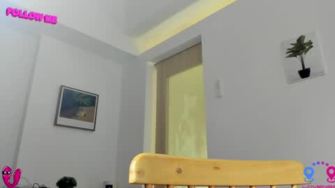 Snapshot of hottycrishinaxx chatting on January 18, 5:41 am crishinahotty online show from January 18, 5:41 am