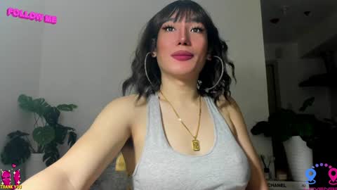 Snapshot of hottycrishinaxx chatting on January 27, 3:04 am crishinahotty online show from January 27, 3:04 am