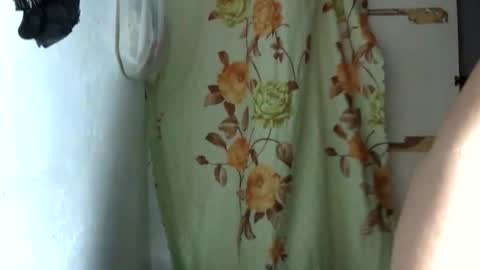 hottycrissy4u online show from May 7, 3:28 pm