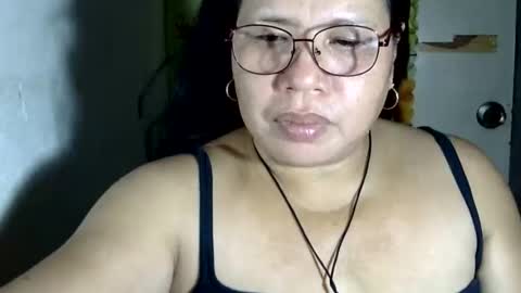 hottycrissy4u online show from May 11, 5:46 am