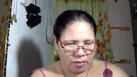 hottycrissy4u online show from May 23, 7:35 am