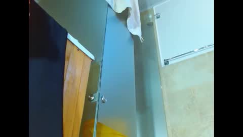 Mary online show from January 3, 3:55 pm