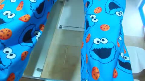 Mary online show from January 4, 3:28 pm