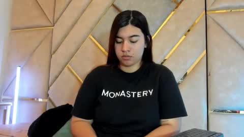   online show from January 10, 5:04 pm