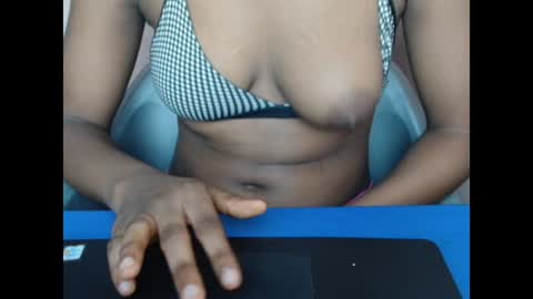 hotxxebony online show from May 4, 8:27 pm