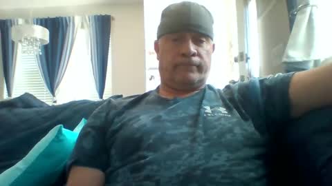 hotyummycock69 online show from April 27, 7:12 pm