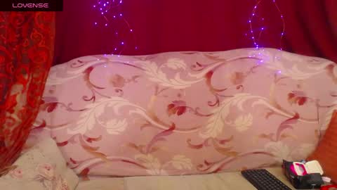 Snapshot of hotzlata chatting on April 30, 6:09 am Hotzlata online show from April 30, 6:09 am