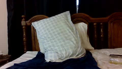 howieramder online show from November 14, 6:17 pm