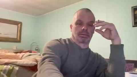 Snapshot of howlingatnothing chatting on January 19, 11:34 am howlingatnothing online show from January 19, 11:34 am