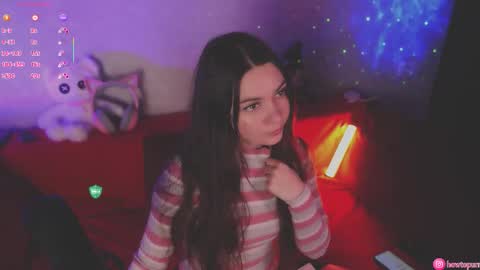 Mia online show from October 20, 5:24 pm