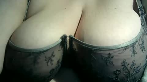 Snapshot of hp58649blabla chatting on February 9, 8:46 pm hp58649blabla online show from February 9, 8:46 pm