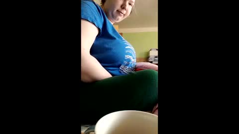 Snapshot of hp58649blabla chatting on February 25, 9:19 am hp58649blabla online show from February 25, 9:19 am