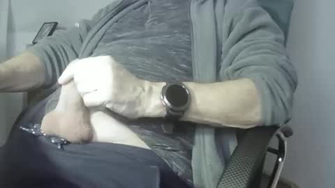 Snapshot of hpeter111 chatting on January 25, 7:39 pm Peter online show from January 25, 7:39 pm