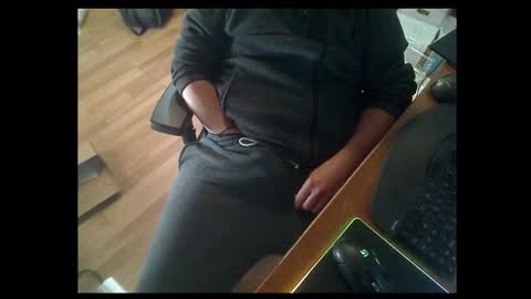 Snapshot of hrnyinutah chatting on October 21, 3:35 pm hrnyinutah online show from October 21, 3:35 pm