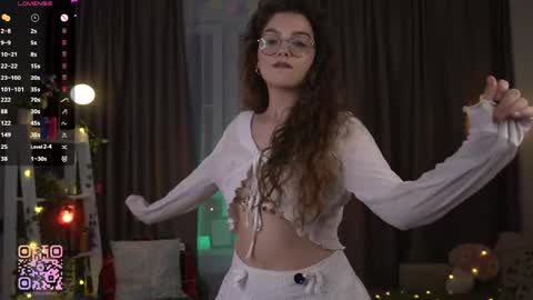 Diane online show from April 6, 7:26 pm