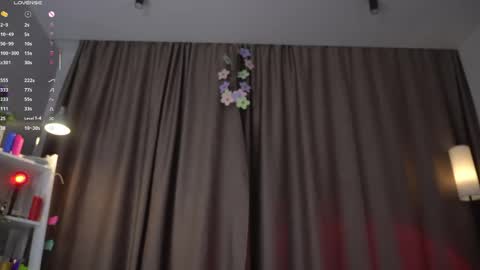 Diane online show from April 24, 12:35 am