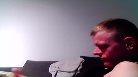 hubikush22 online show from April 5, 4:09 am