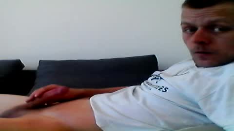 Snapshot of hubikush22 chatting on May 1, 10:31 am hubikush22 online show from May 1, 10:31 am