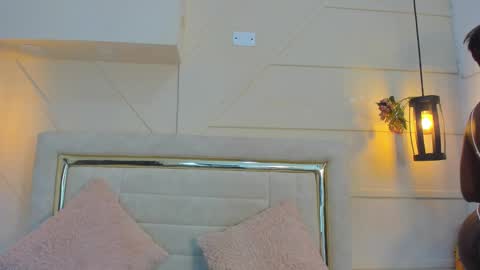 Snapshot of huddah_cam chatting on March 10, 11:32 am huddah online show from March 10, 11:32 am