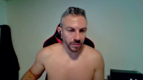 Snapshot of huge__cumshot chatting on September 30, 2:44 pm huge__cumshot online show from September 30, 2:44 pm