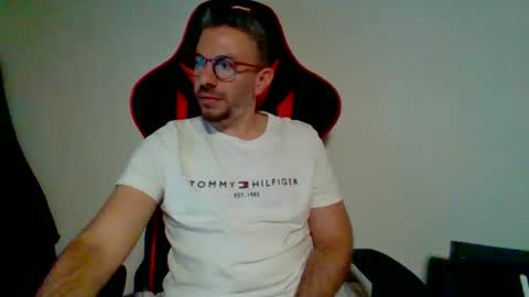 huge__cumshot online show from December 16, 4:56 pm