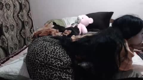 hugeassdevil online show from December 1, 2:00 pm