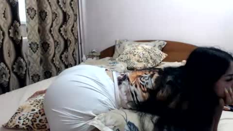 Snapshot of hugeassdevil chatting on July 8, 11:48 am hugeassdevil online show from July 8, 11:48 am