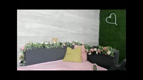 Erin online show from November 4, 3:16 am