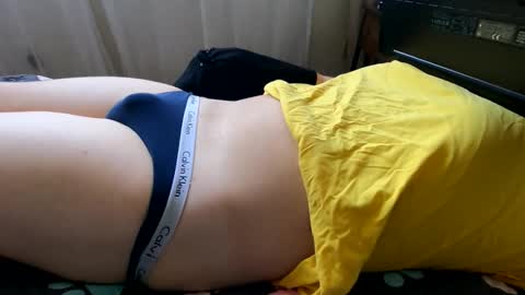 HugeCumshots online show from January 16, 11:42 pm