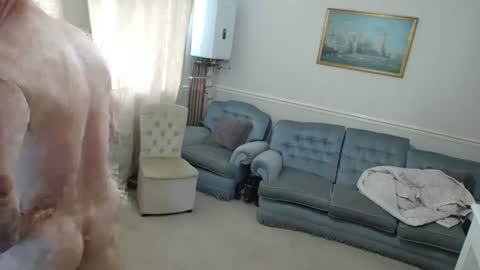 Snapshot of hugedick1965 chatting on July 1, 7:43 am hugedick1965 online show from July 1, 7:43 am