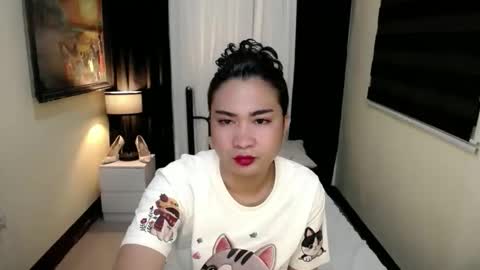 Snapshot of hugemusclecockts chatting on May 29, 11:30 am yesha fox online show from May 29, 11:30 am