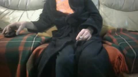 Snapshot of hugenob4u chatting on February 15, 3:53 pm hugenob4u online show from February 15, 3:53 pm