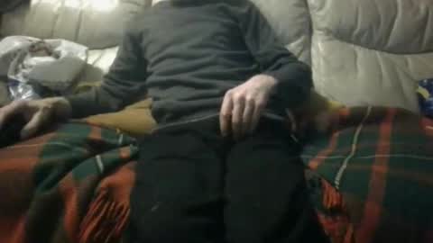 Snapshot of hugenob4u chatting on March 3, 7:31 pm hugenob4u online show from March 3, 7:31 pm