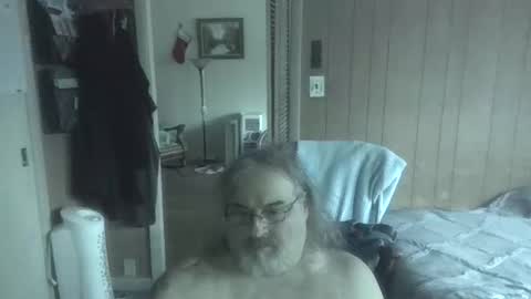 lonely huggy bear online show from April 10, 4:44 pm