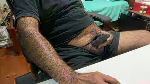 HunkyLover online show from March 4, 9:15 am