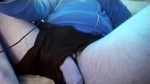 Snapshot of hugo_hug chatting on January 21, 9:46 pm David online show from January 21, 9:46 pm