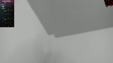 Hugo online show from February 8, 5:08 pm