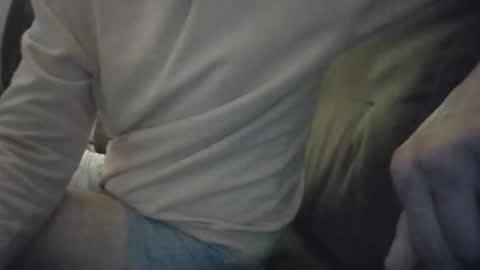 huguit026 online show from December 16, 11:54 pm