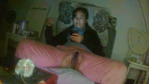 hujiajia520321431 online show from March 3, 8:59 pm