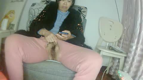 hujiajia520321431 online show from March 15, 10:05 pm