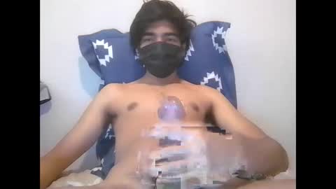 hulkyking1812000 online show from January 13, 4:12 pm