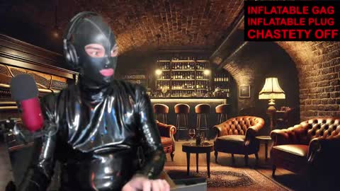 Snapshot of humandr0id chatting on January 14, 11:31 am Humandroid online show from January 14, 11:31 am