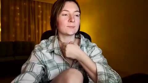 Snapshot of humpygrey chatting on December 20, 6:26 pm HumpyGrey online show from December 20, 6:26 pm