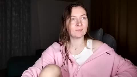 Snapshot of humpygrey chatting on January 5, 6:11 pm HumpyGrey online show from January 5, 6:11 pm