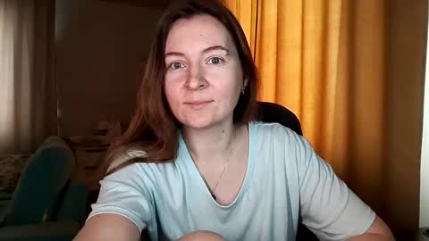 Snapshot of humpygrey chatting on February 10, 6:06 am HumpyGrey online show from February 10, 6:06 am