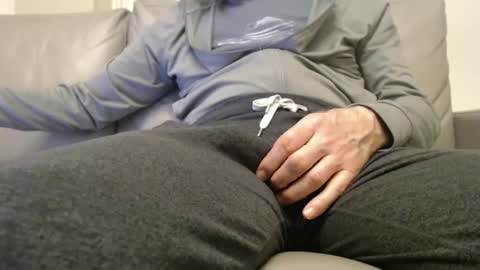 Snapshot of hung_hot_fit10 chatting on January 11, 6:35 am Big uncut cock dripping online show from January 11, 6:35 am