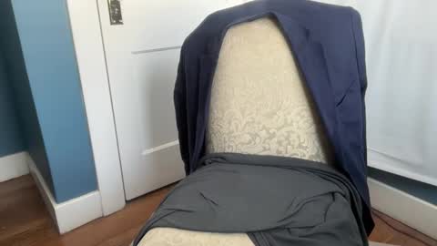 AARON online show from December 2, 3:18 pm